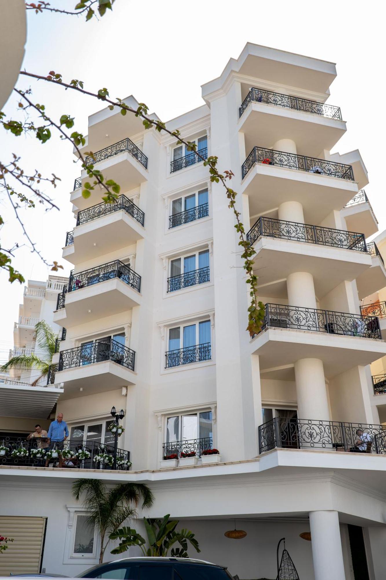Ami Mar Hotel Sarande Ngoại thất bức ảnh