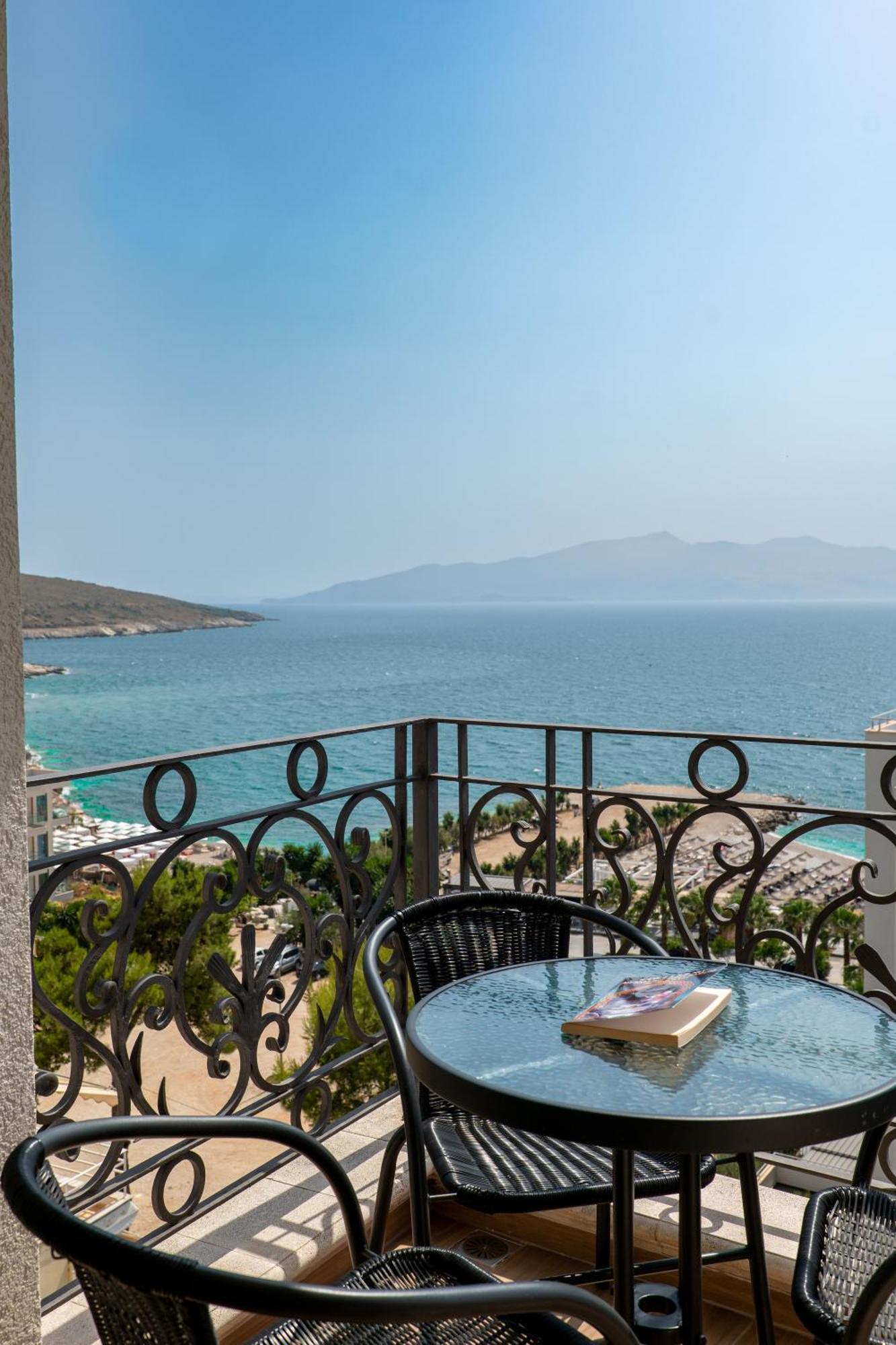 Ami Mar Hotel Sarande Ngoại thất bức ảnh