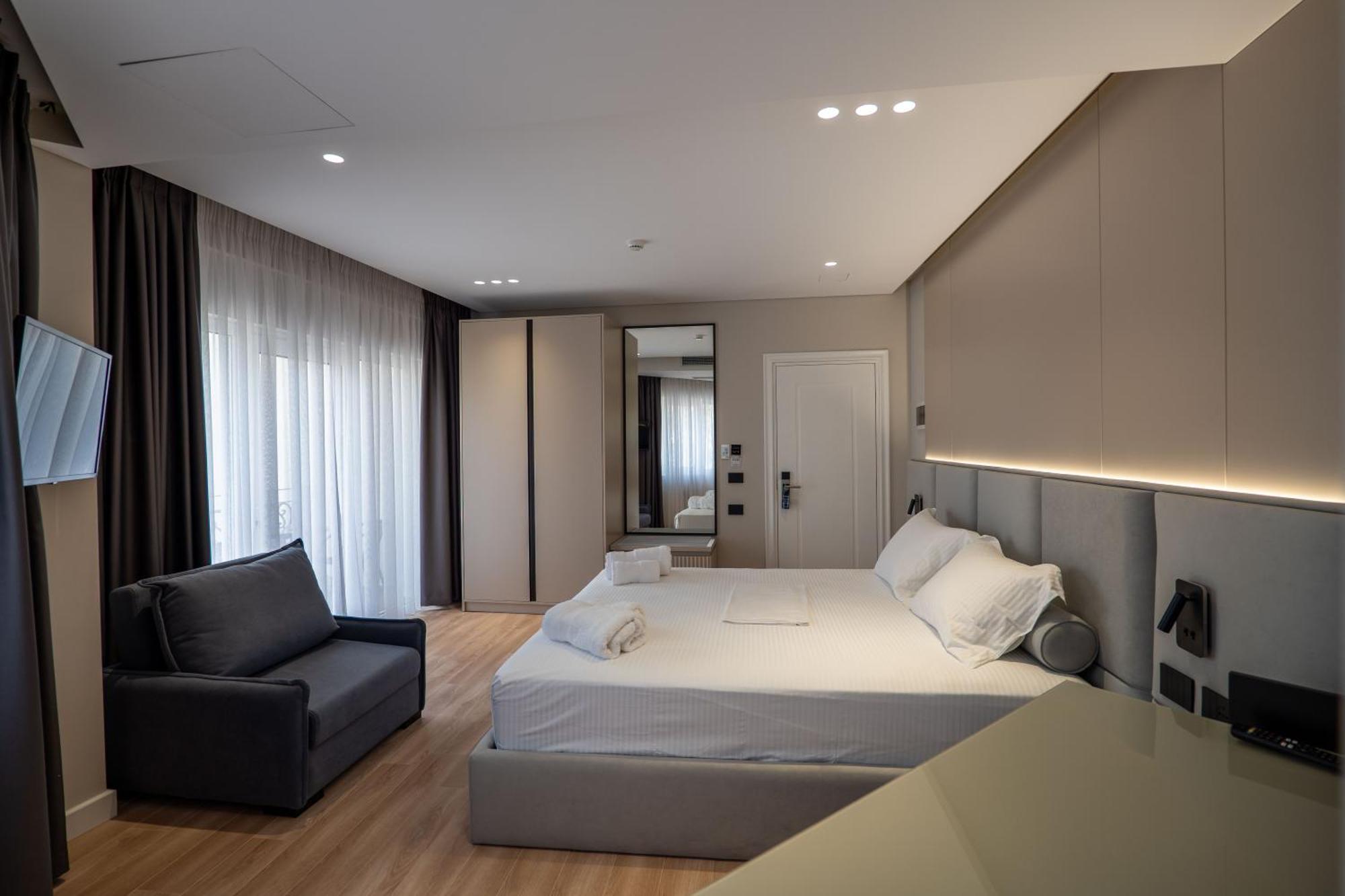 Ami Mar Hotel Sarande Ngoại thất bức ảnh