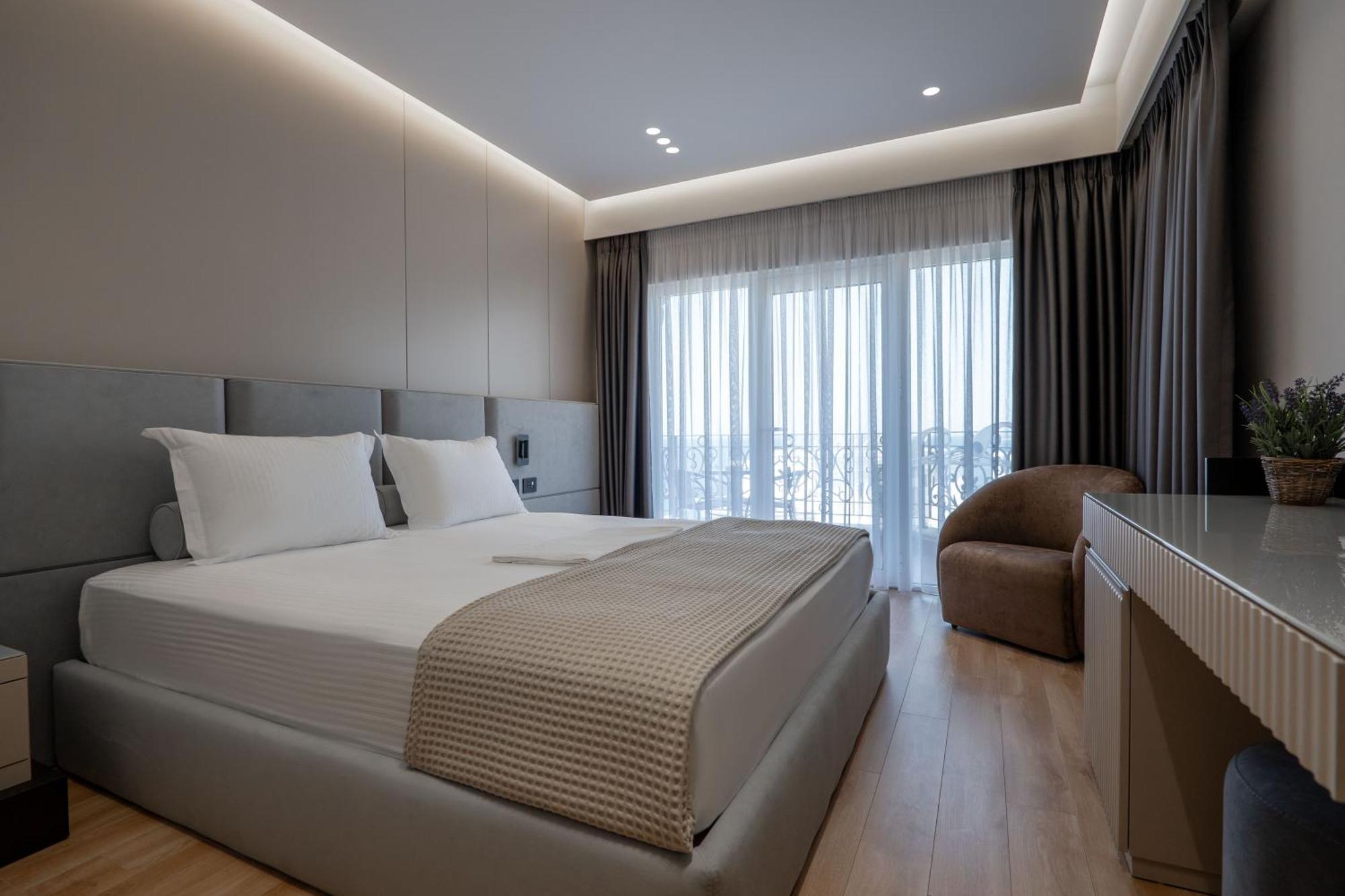 Ami Mar Hotel Sarande Ngoại thất bức ảnh