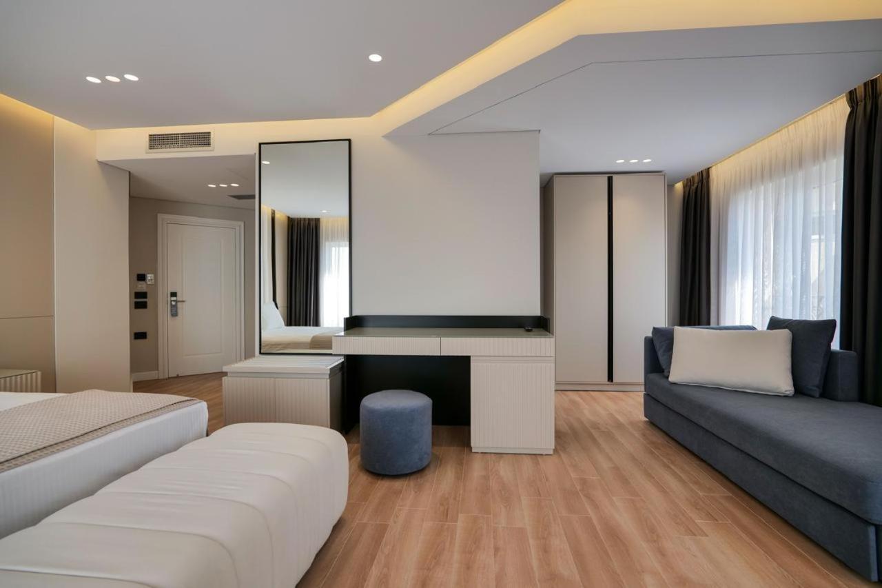Ami Mar Hotel Sarande Ngoại thất bức ảnh